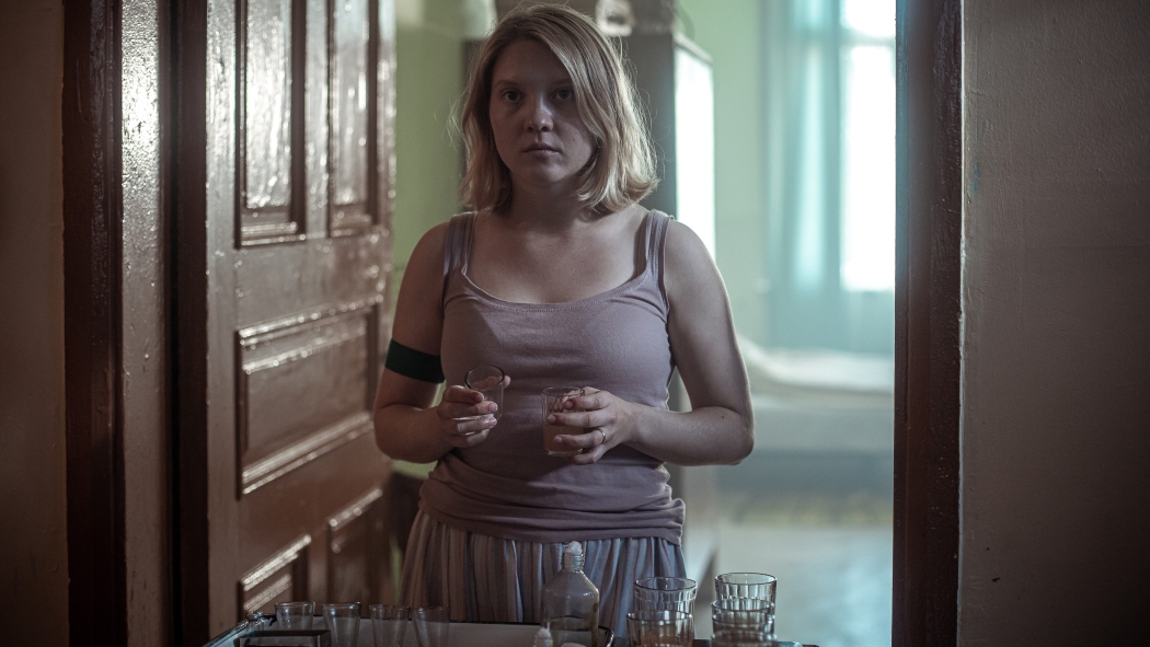 Mädät omenat 1. Sezon 3. Bölüm izle