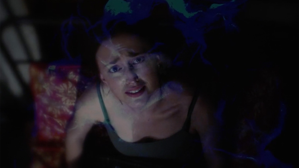 Seance Games: Metaxu izle